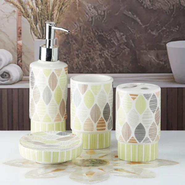 decorated bathroom accessory set