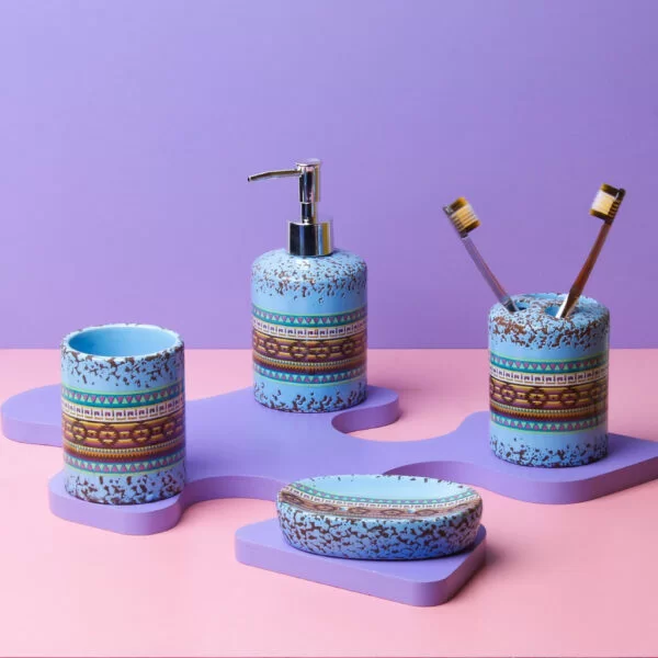 decorated bathroom accessory set