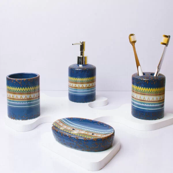 decorated bathroom accessory set