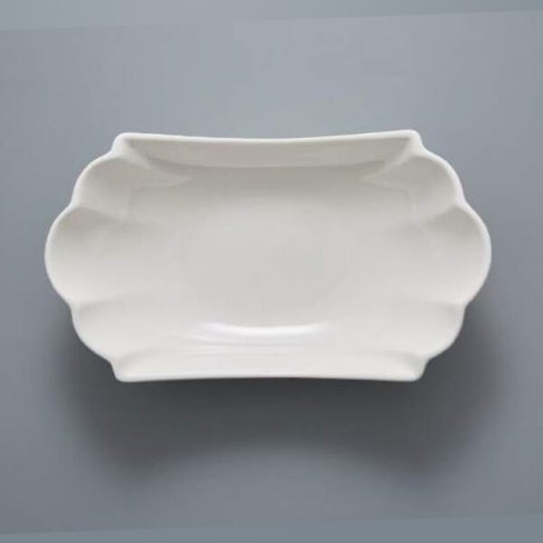 Porcelain Scalloped Bowl